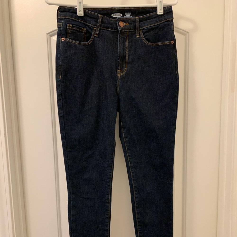 Women’s size 8 skinny jeans.